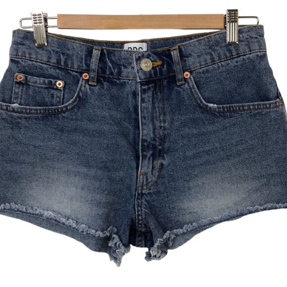 BDG Mid-Rise Essential Short Size 27 Medium Wash - NWOT - Picture 1 of 10